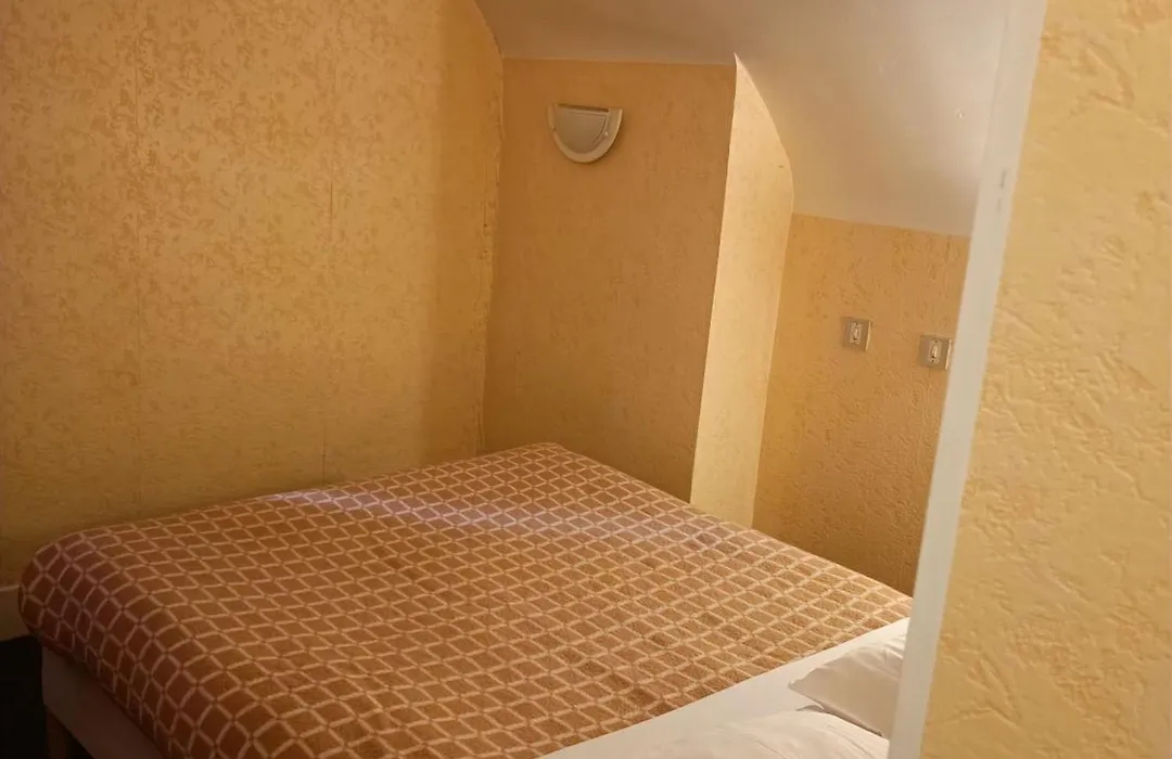 Chambre chez Marie et Didier 1 minute à pied du sanctuaire de Lourdes-1